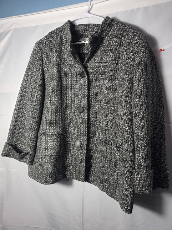 JM Collection Jackets & Blazers - JM Collection Black and White Bouclé Blazer Vintage Y2K